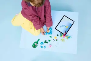 LEGO CREATOR 3 IN 1 31384 Wild Animals: Colorful Hummingbird