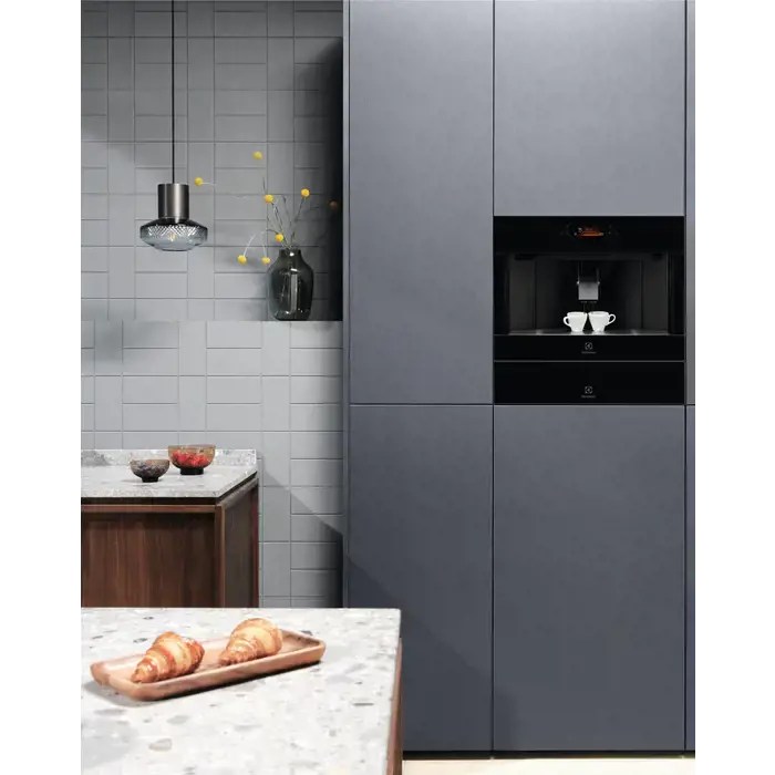 Kavos aparatas Electrolux KBC85Z, 2,5 litrai, Juoda, Automatinis