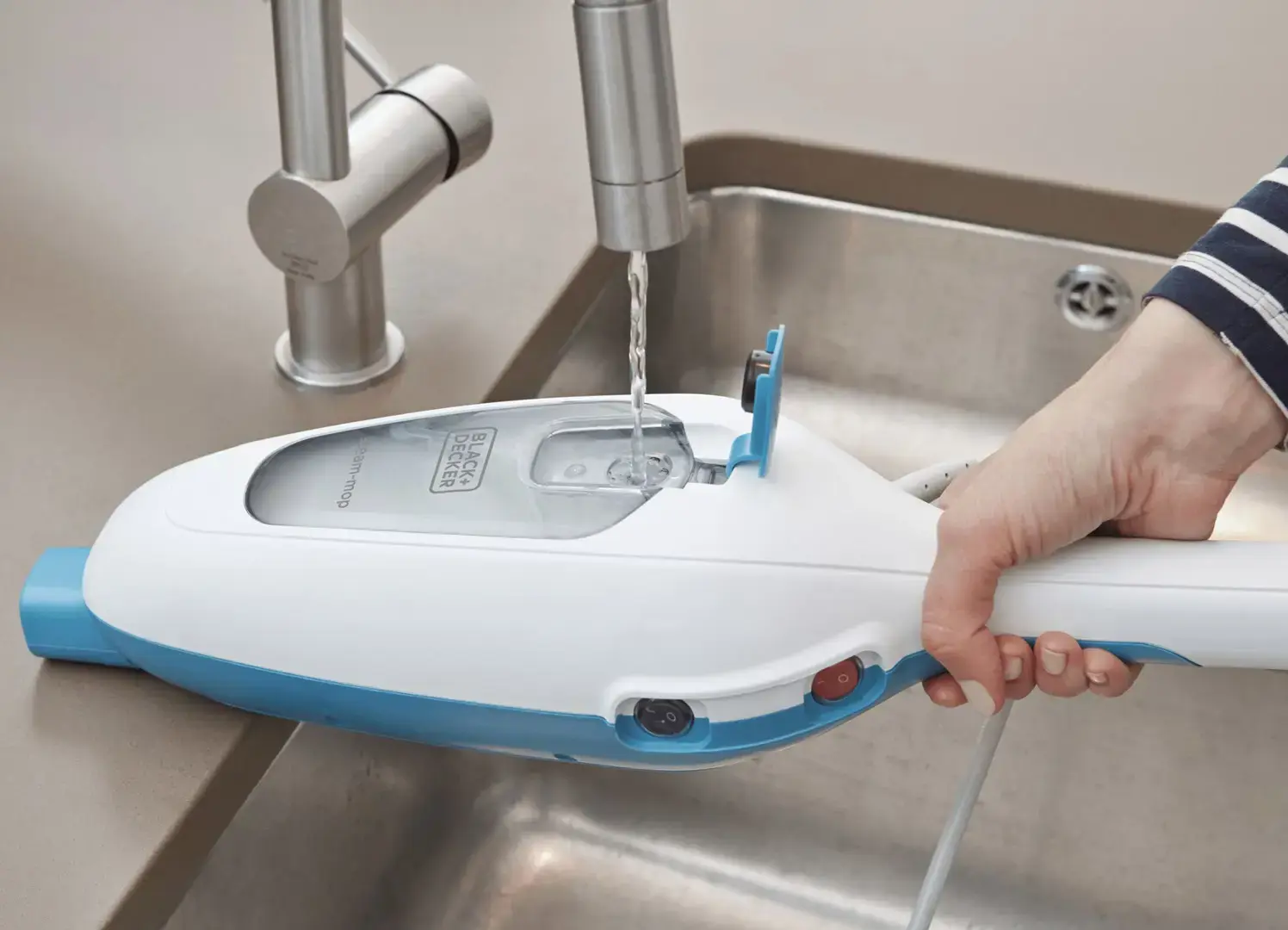 Black & Decker FSM13E1 steam cleaner 0.38 L 1300 W Blue, White