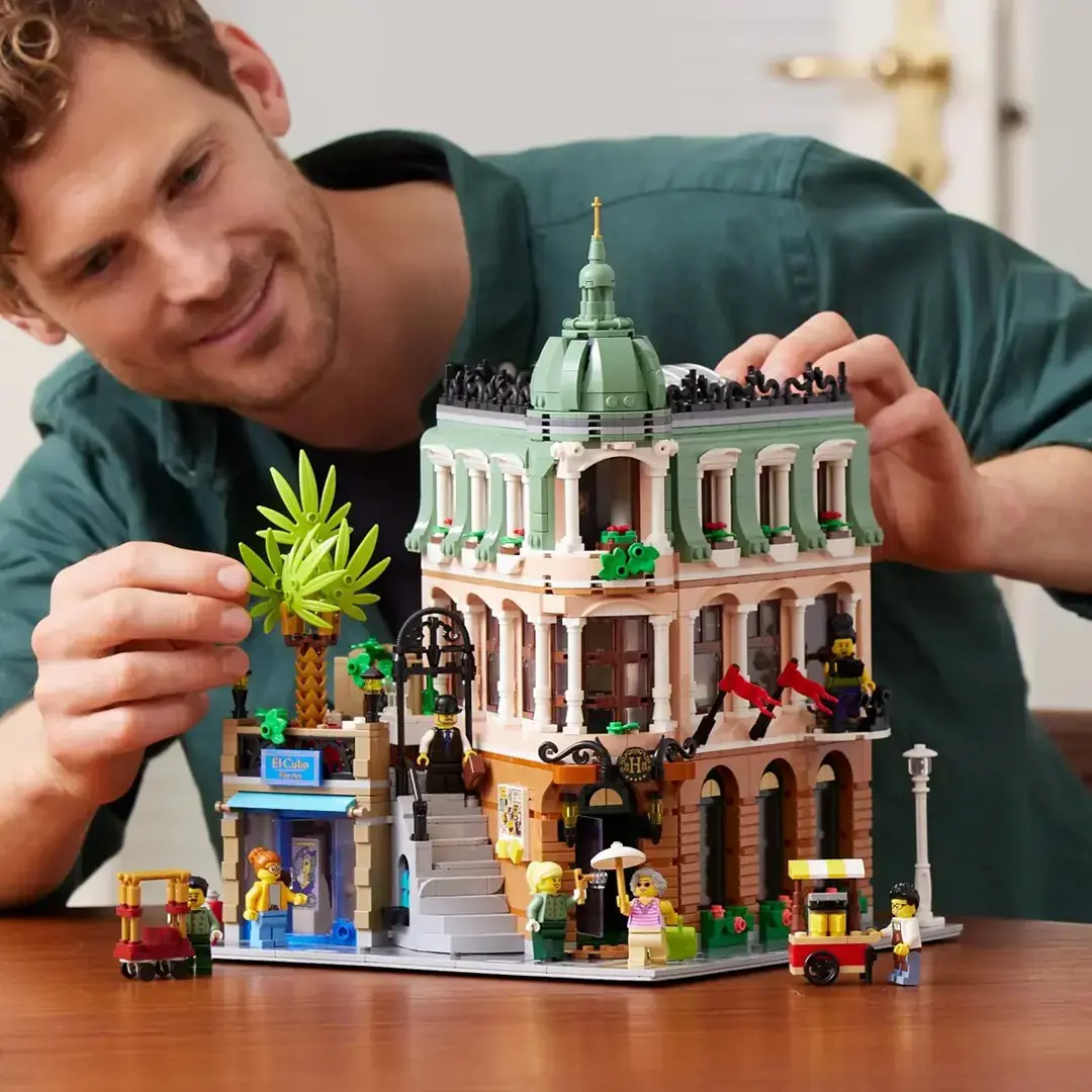 LEGO IKONOS 10297 BOUTIQUE HOTEL