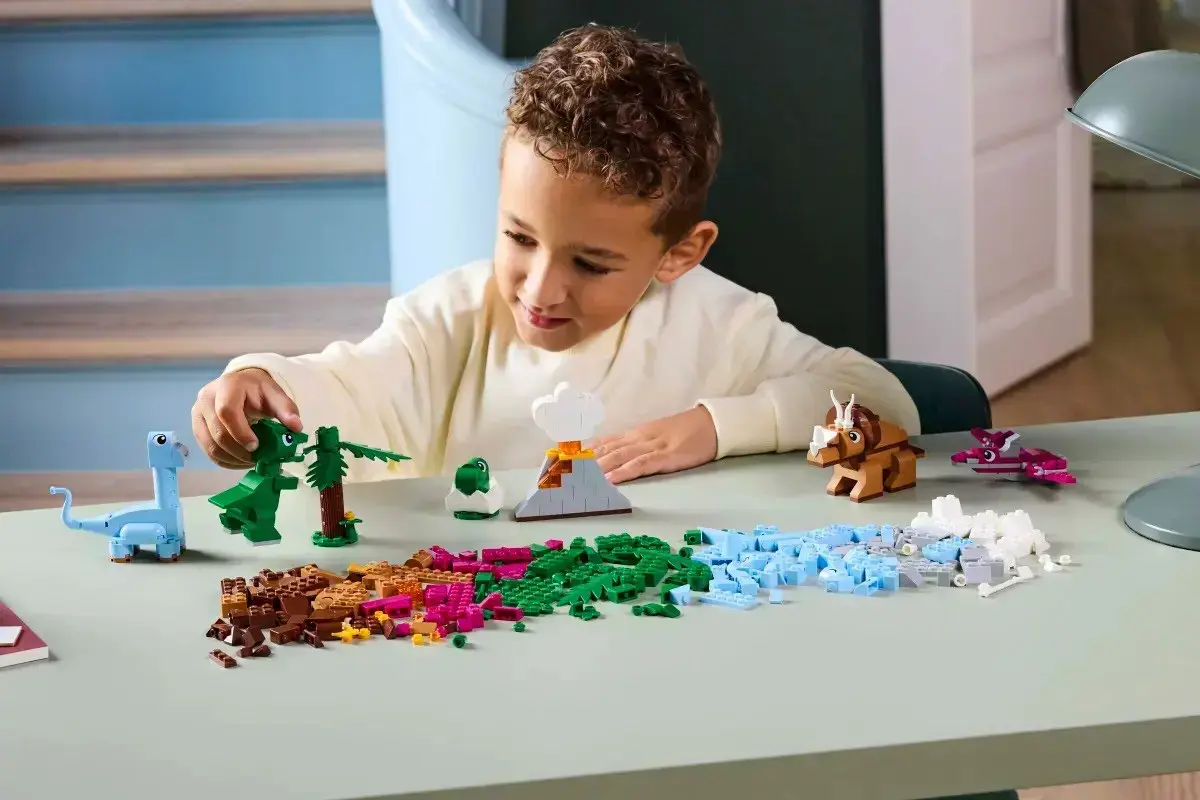 LEGO CLASSIC 11041 Creative Dinosaurs