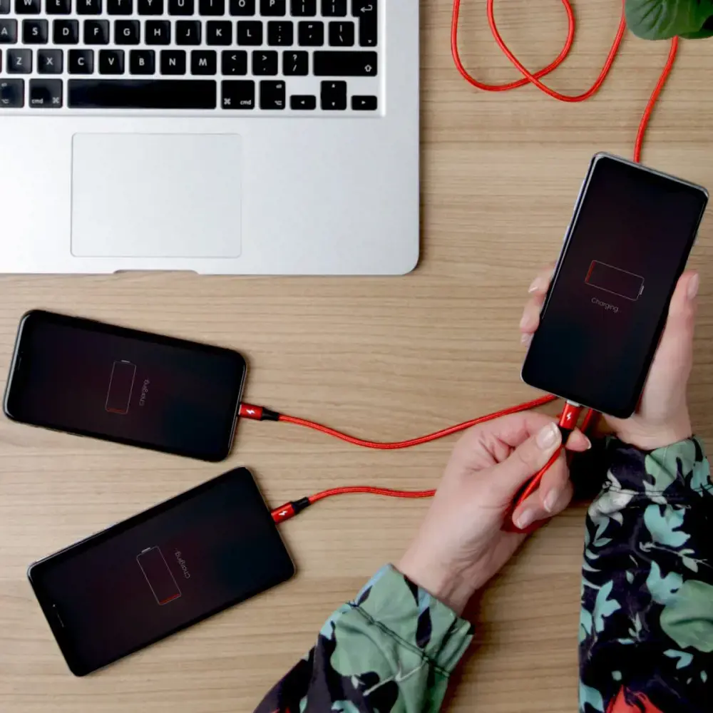 UNITEK C4049RD Unitek kabelis "3-in-1", USB-Type-C/MicroUSB/žaibolaidis, 1,2 m, raudonas, C4049RD