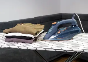 CONCEPT Steam Iron ZN9110