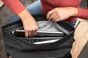 Peak Design krepšys per petį Everyday Tote V2 15L, juodas