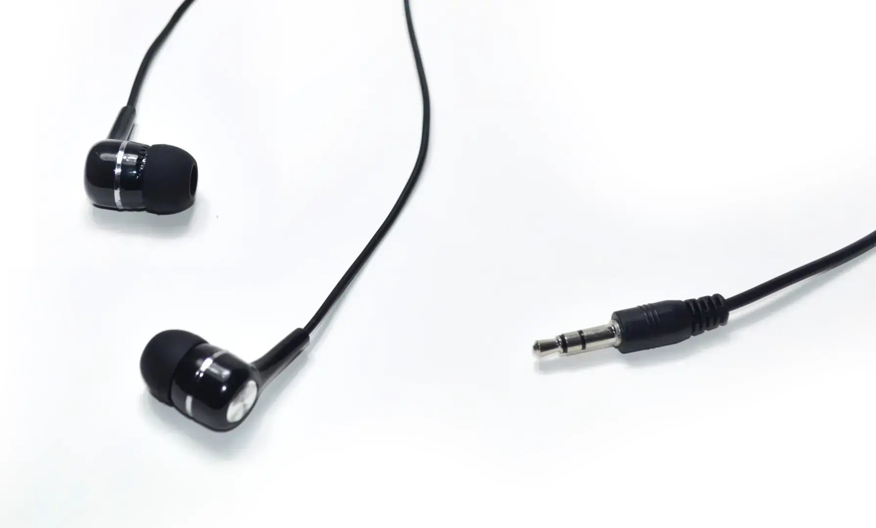 Vakoss LT-437EX earphones