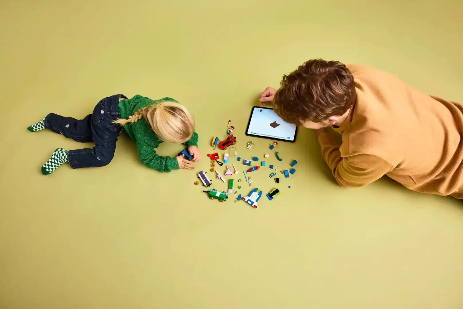 LEGO DISNEY 43264 Toy Story - Celebration Train and RC Car