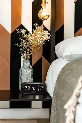 Adler AD 1186 LED clock with thermometer