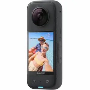 "Insta360 X3