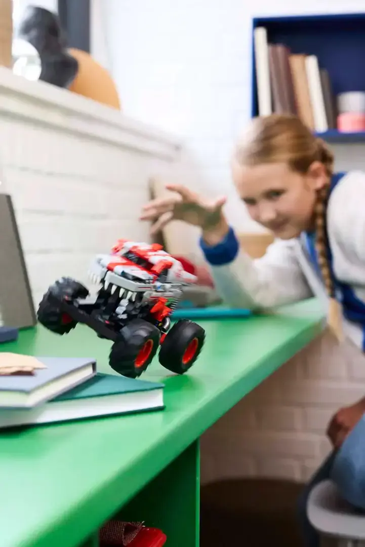 LEGO TECHNIC 42200 Monster Jam™ ThunderROARus™ with pull-back drive