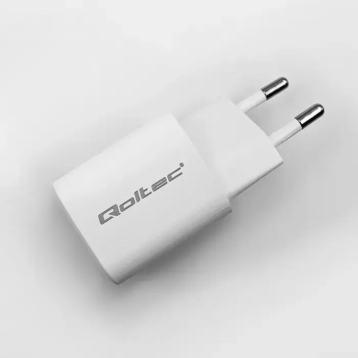 "Qoltec" 50763 mobiliųjų įrenginių įkroviklis Nešiojamasis kompiuteris, nešiojamoji žaidimų konsolė, maitinimo bankas, išmanusis telefonas, išmanusis laikrodis, planšetinis kompiuteris Baltas kintamosios srovės greitasis įkrovimas Vidinis