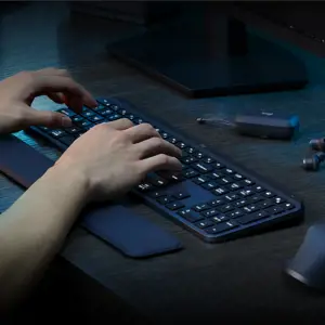 "Logitech MX Keys S", pilno dydžio (100 %), RF belaidis + "Bluetooth", žirklinis klavišų jungiklis, QWERTY, šviesos diodas, grafito spalvos