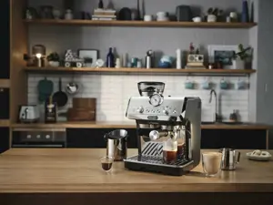 Kavos aparatas DeLonghi EC9155.MB, 1400 W, Juoda, Pusiau automatinis