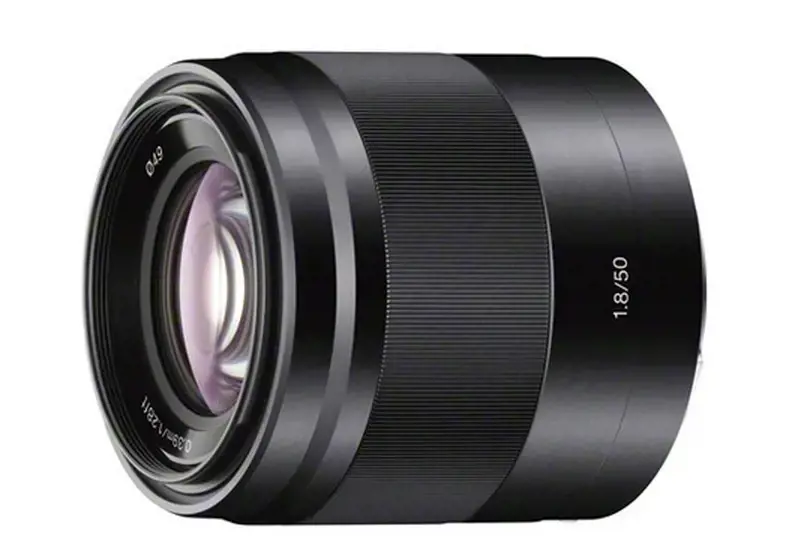 "Sony SEL50F18", 8/9, "Sony E