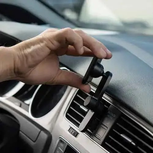 "Peak Design" mobiliojo automobilio laikiklio ventiliacijos anga