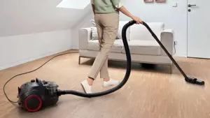 Bosch Serie 4 BGS21POW2, Drum vacuum, Dry, Bagless, 2 L, HEPA, Filtering