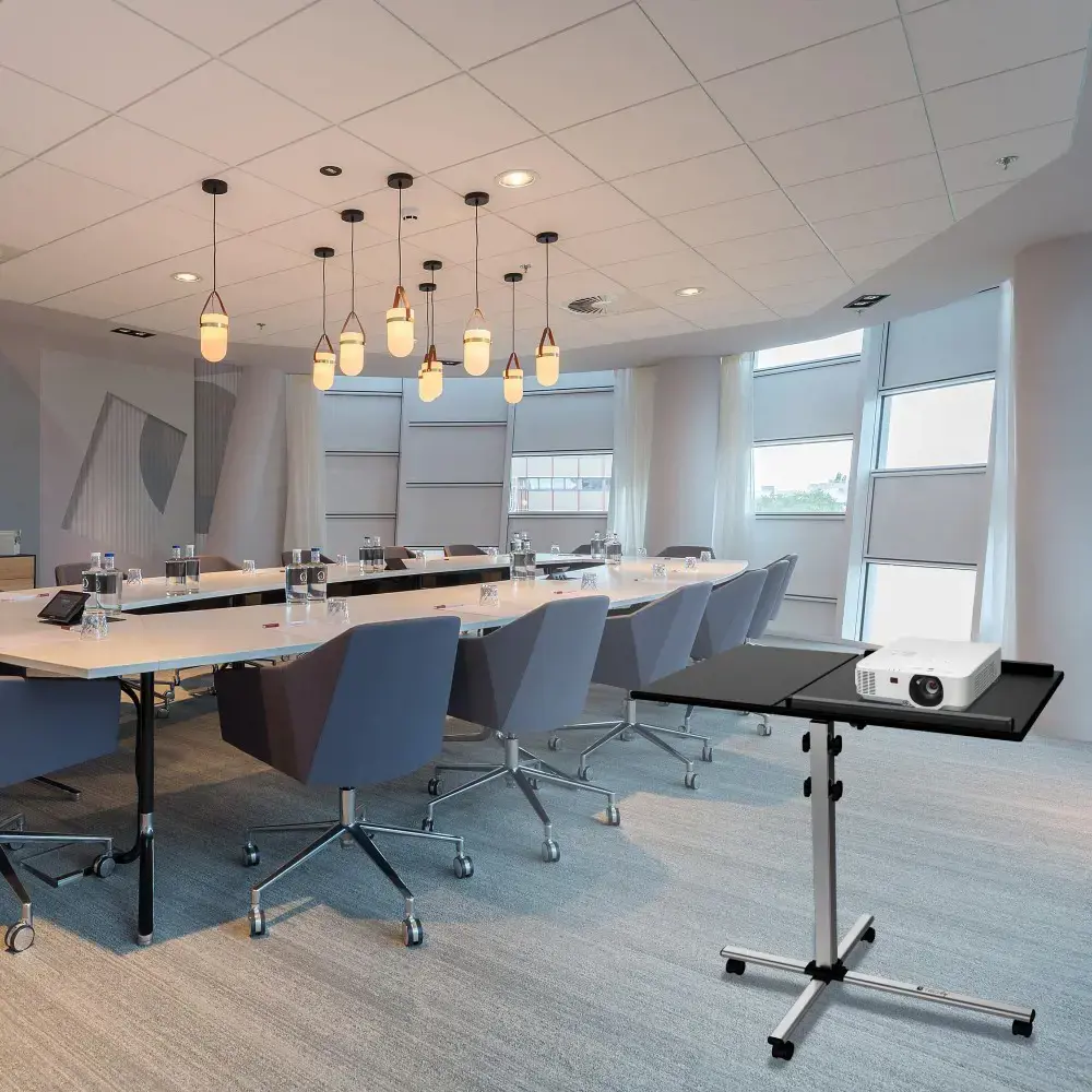 TECHLY 101485 Techly Universalus projektoriaus / nešiojamojo kompiuterio vežimėlis su dviem reguliuojamomis lentynomis, juodas