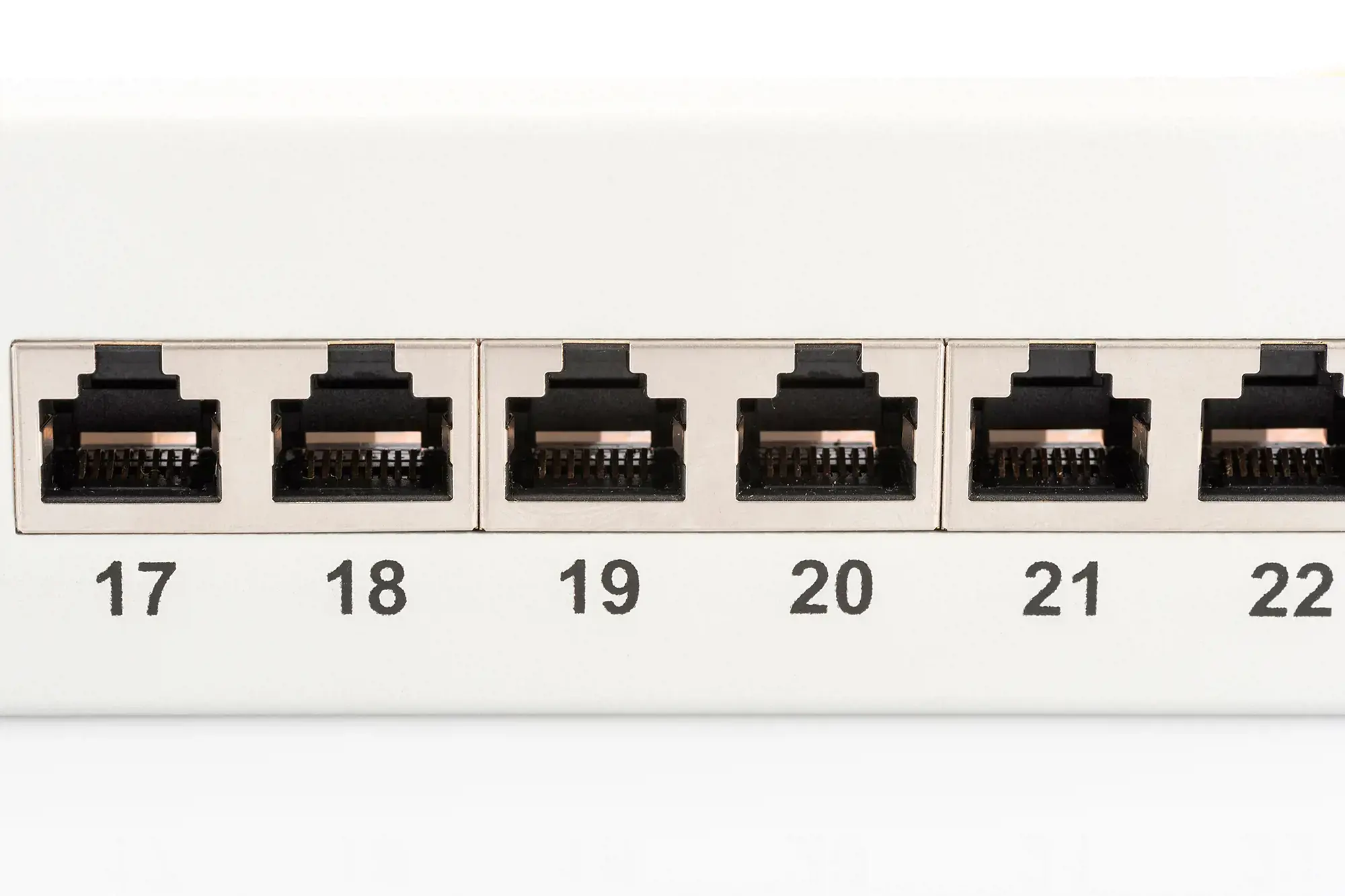 DIGITUS Patch Panel 19inch 24Port Cat6 ekranuotas pilkas RAL7035 kabelių montavimas apie LSA