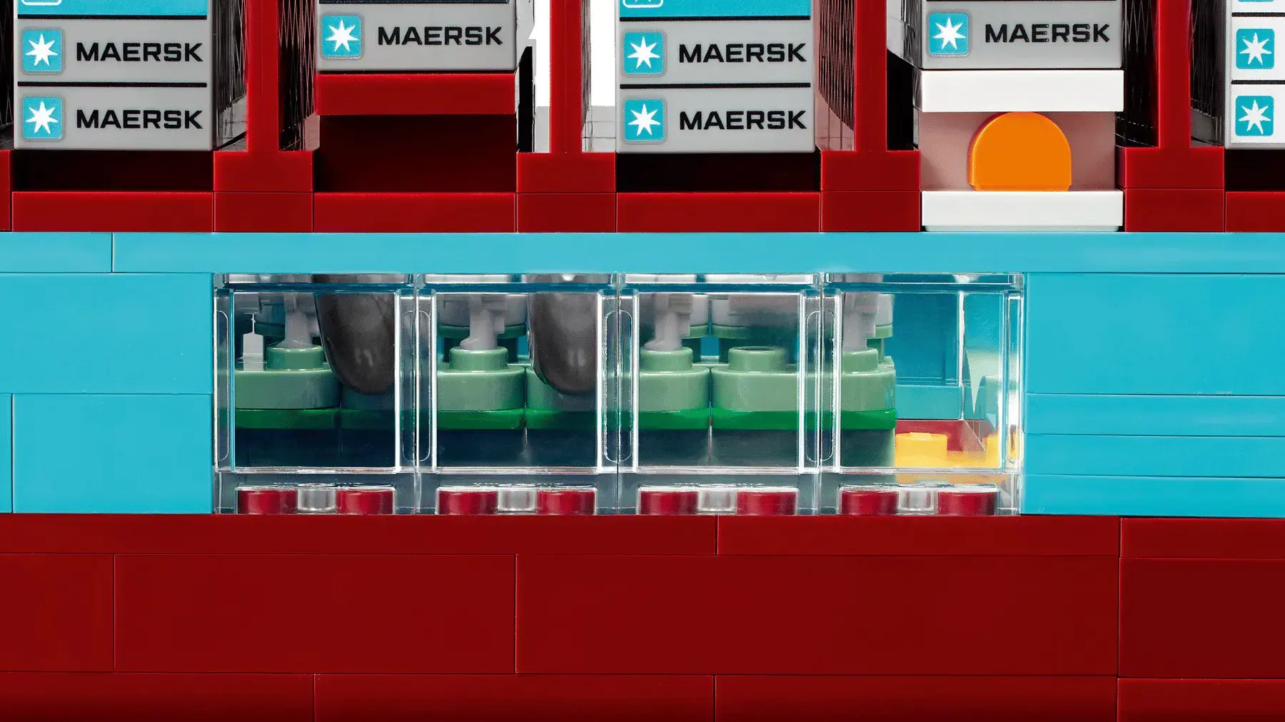 LEGO 40955 Maersk Dual-Fuel Container Vessel