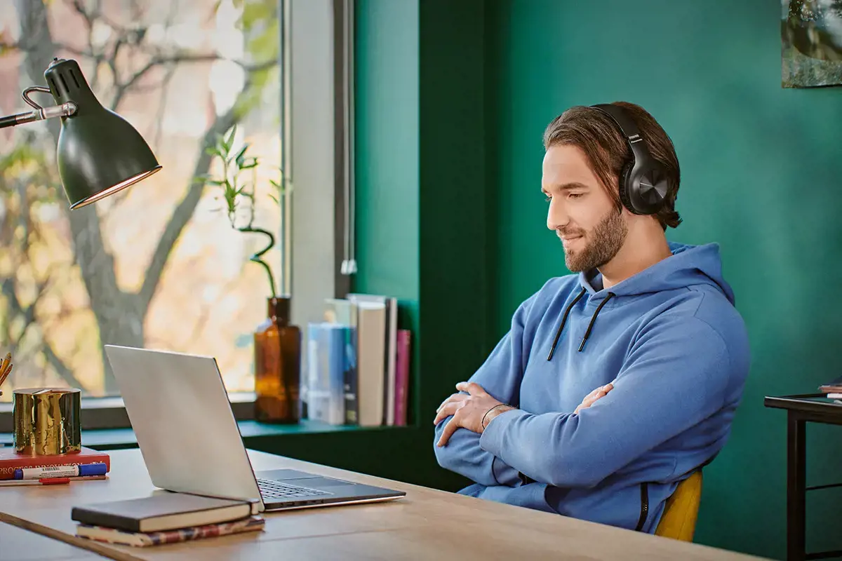 "Panasonic" belaidės ausinės RB-HX220BDEK, juodos spalvos