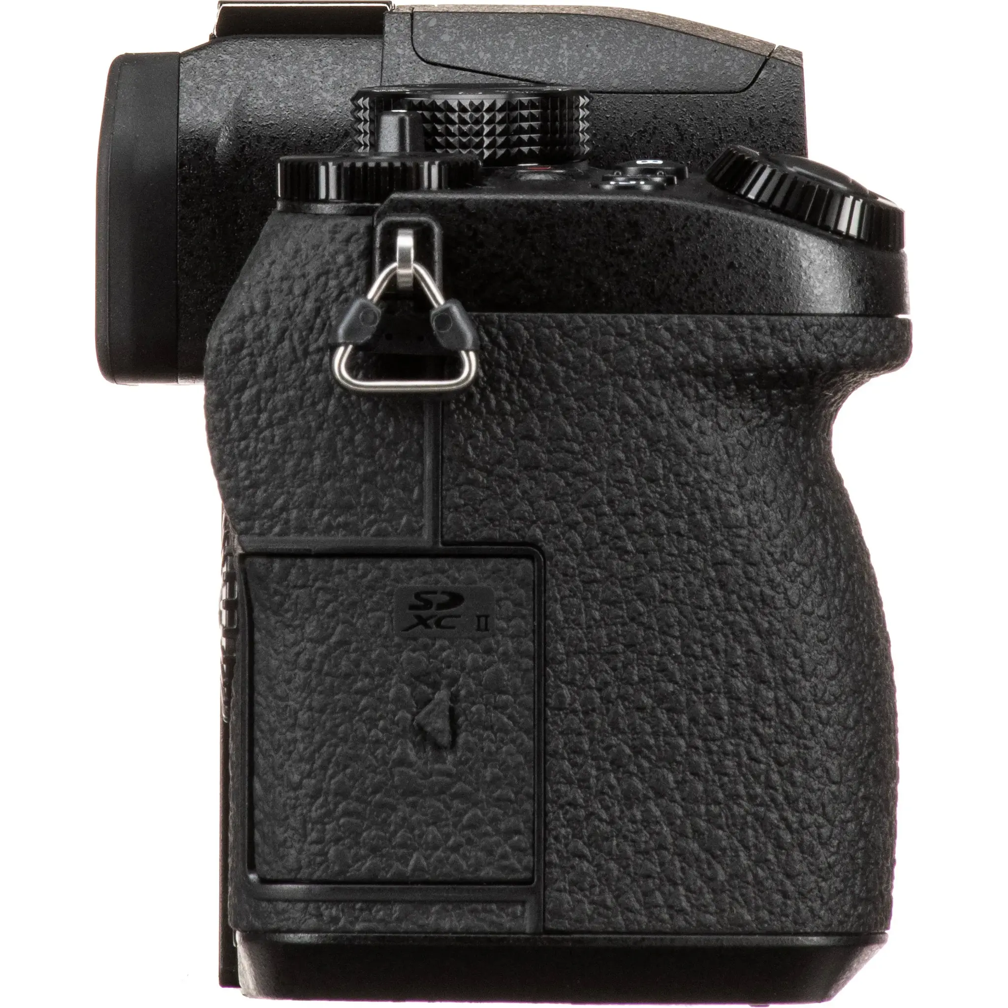 Panasonic Lumix DC-G90 + 12-60MM F/3.5-5.6