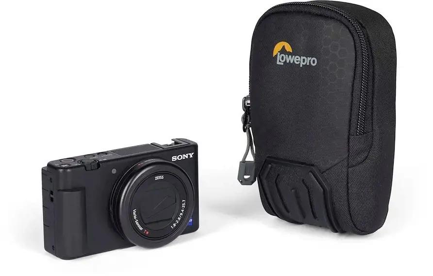 Lowepro camera bag Adventura CS 20 III, black