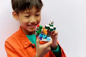 LEGO MINECRAFT 21583 Steve's Taiga Adventure