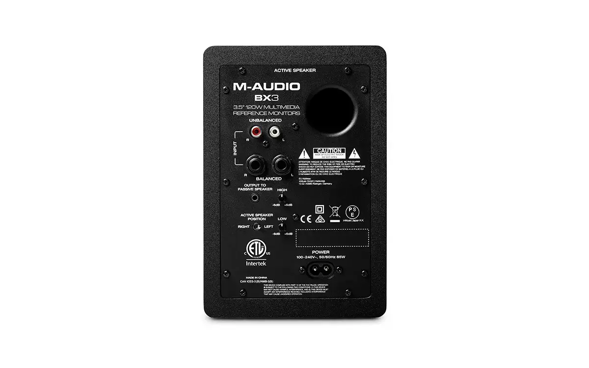 M-AUDIO BX3 garsiakalbis juodas laidinis 50 W