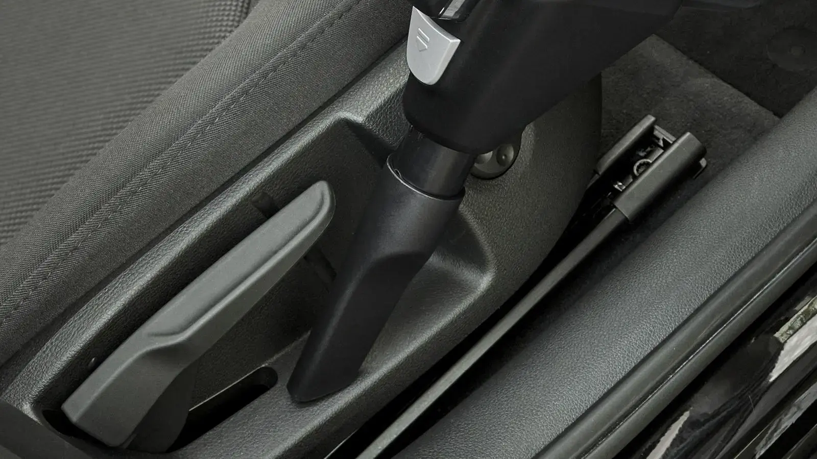 Bosch BSS711W stick vacuum/electric broom Battery Dry Bagless 0.3 L Black, Silver, White