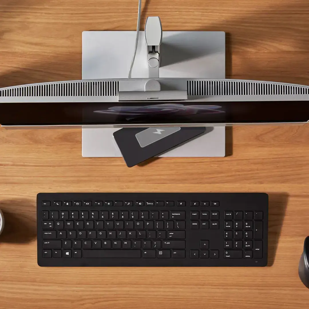 HP EliteOne 840 G9 All-in-One Touchscreen PC Intel® Core™ i5 60.5 cm (23.8") 1920 x 1080 px All-in-One PC 16 GB DDR5-SDRAM 512 GB SSD Windows 11 Pro Wi-Fi 6E (802.11ax) Silver