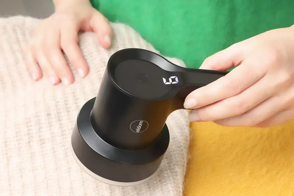 ELDOM TORI drabužių skustuvas, įkraunamas ir maitinamas iš tinklo