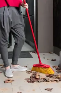 Broom VILEDA 2in1 Garden Outdoor (red/yellow)