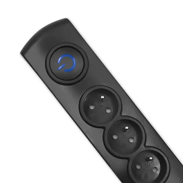 QOLTEC 50104 Apsauga nuo viršįtampių Qoltec 4 maitinimo lizdai 1,5 m