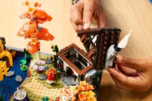 LEGO ICONS 11372 Autumn Cottage Garden