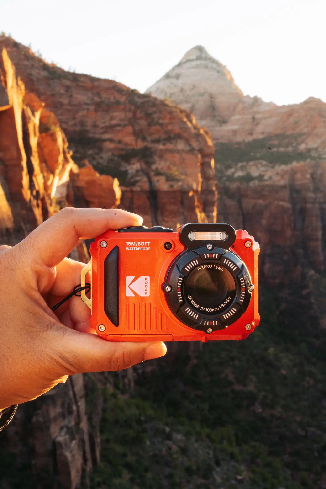 Kodak PixPro WPZ2 Bundle, red