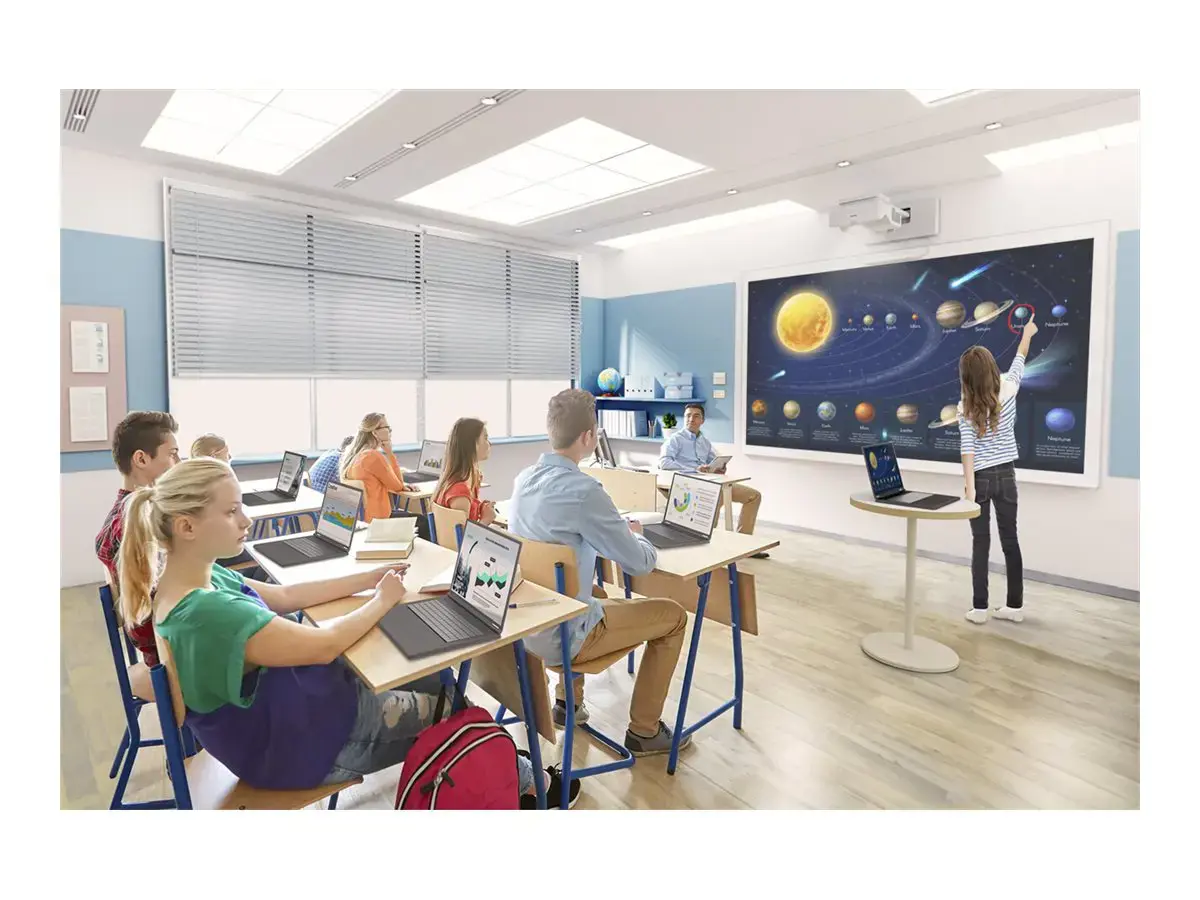 "Epson EB-770F", 4100 ANSI liumenų, 1080p (1920x1080), 2500000:1, 16:9, 1524-3810 mm (60-150"), - 3-3-3°