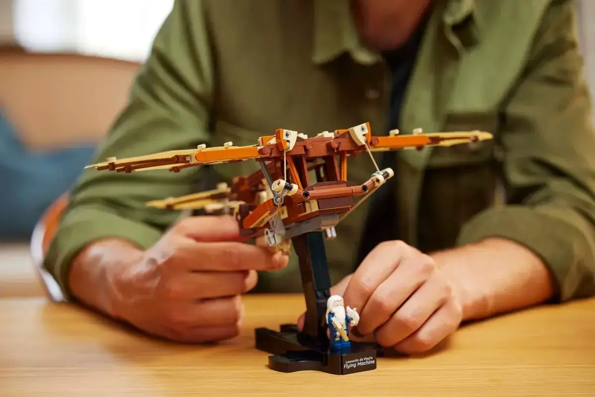 LEGO ICONS 10363 Leonardo da Vinci's Flying Machine