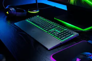 "Razer" žaidimų klaviatūra "Ornata V3 X" RGB LED apšvietimas, NORD, laidinė, juoda, tyli membrana, skaitmeninė klaviatūra