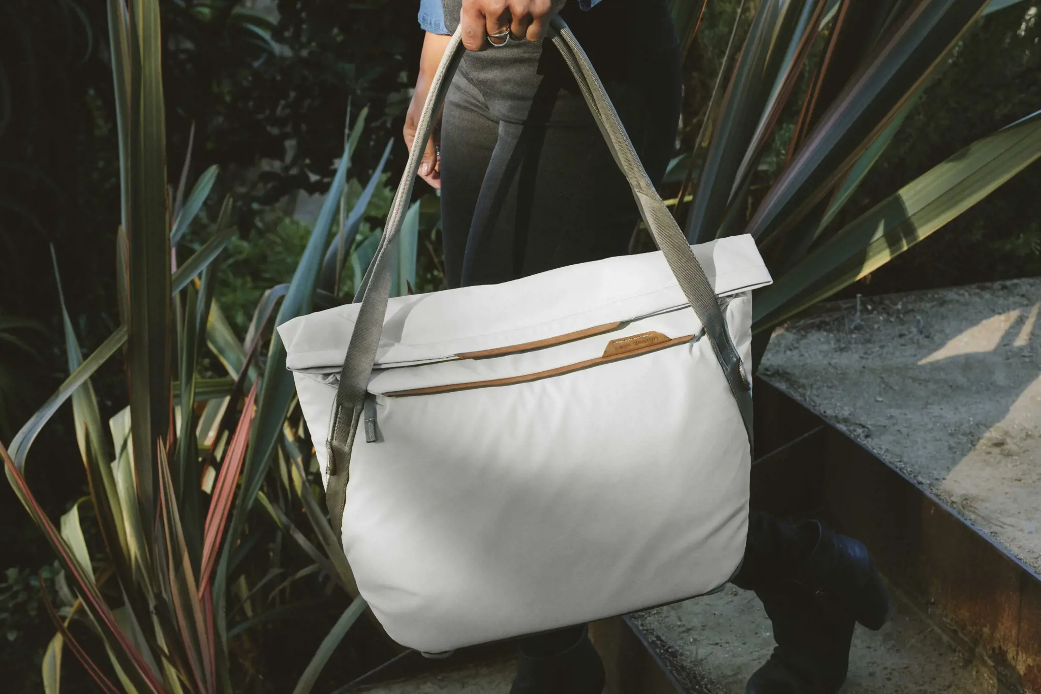 Peak Design krepšys per petį Everyday Tote V2 15L, kaulo spalvos