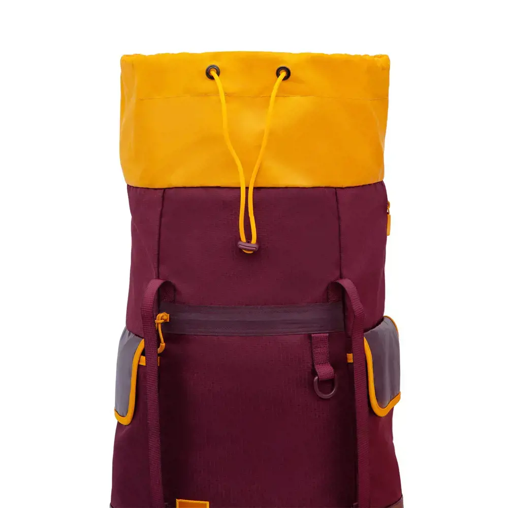NB KUPRINĖ 30L 17.3"/BURUNDY RED 5361 RIVACASE