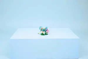 LEGO CREATOR 3 IN 1 31384 Wild Animals: Colorful Hummingbird