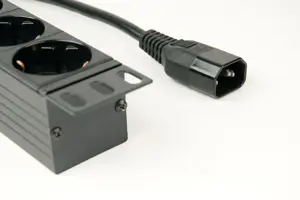 GEMBIRD PDU 8x Schuko 1U 10A 3m C14 kištukas