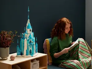 LEGO DISNEY 43197 FROZEN - THE ICE CASTLE