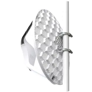 MIKROTIK LHG 5 integruota antena 3 vnt. 5GHz 1x RJ45 100Mb/s 24,5dBi