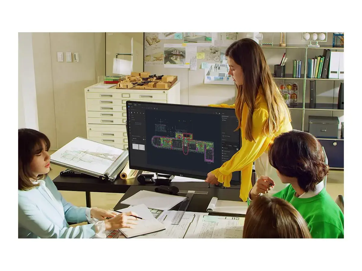 LG 32UN880 ERGO 32" UHD IPS HDMI/USB-C PD 60W