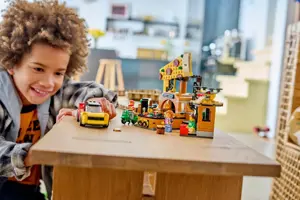 LEGO CITY 60496 Pizza Delivery Experience with Vehicles