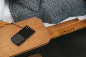 "Peak Design" mobiliojo belaidžio įkrovimo stovas