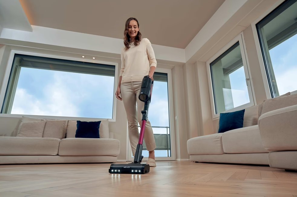 Hoover Vacuum cleaner | HF610HX 011 | Cordless operating | Handstick | 650 W | 21.6 V | Operating time (max) 100 min | Magenta