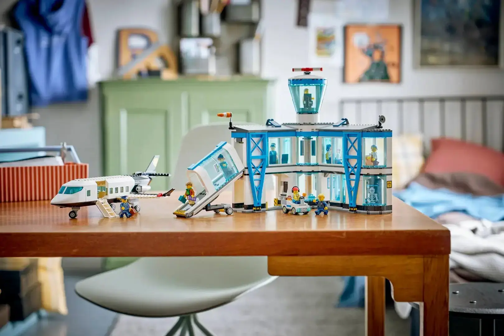 LEGO CITY 60502 Airport with Airplane