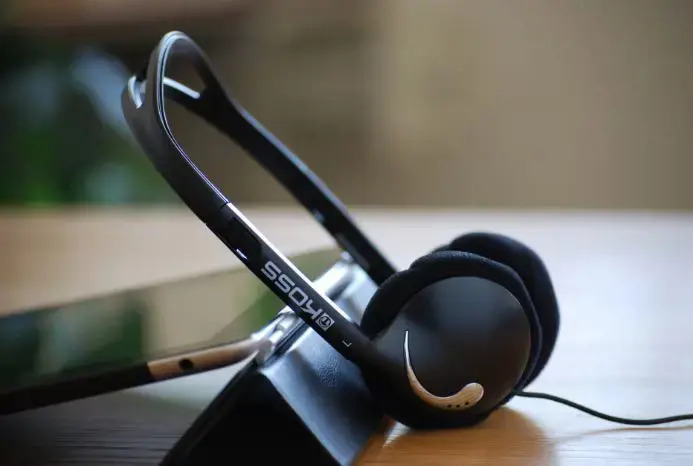 "Koss" laidinės ausinės KPH25k, ant ausų, 3,5 mm, juodos spalvos