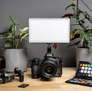 "Newell" vaizdo stebėjimo lemputė RGB-W Rangha Max LED